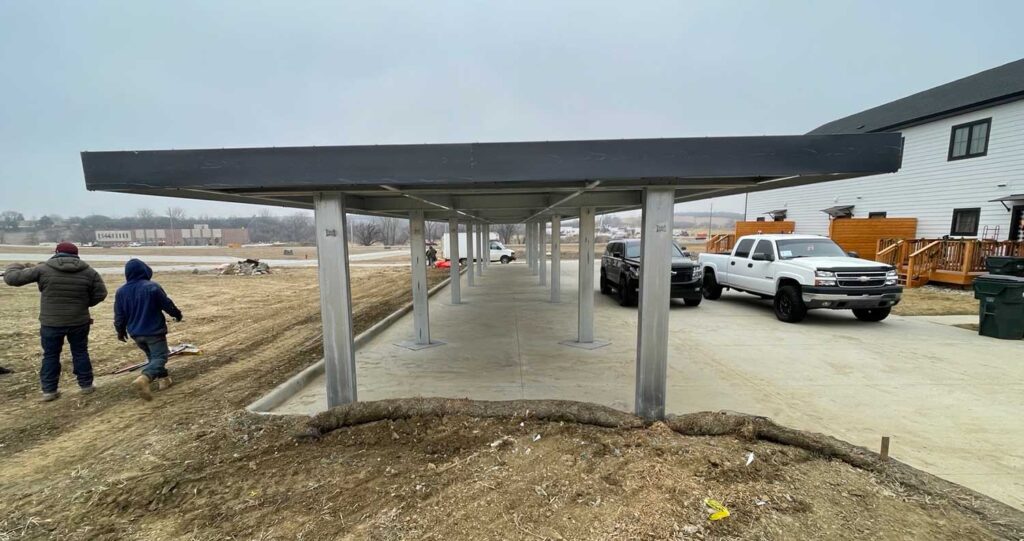 Apartment covered parking in Nebraska