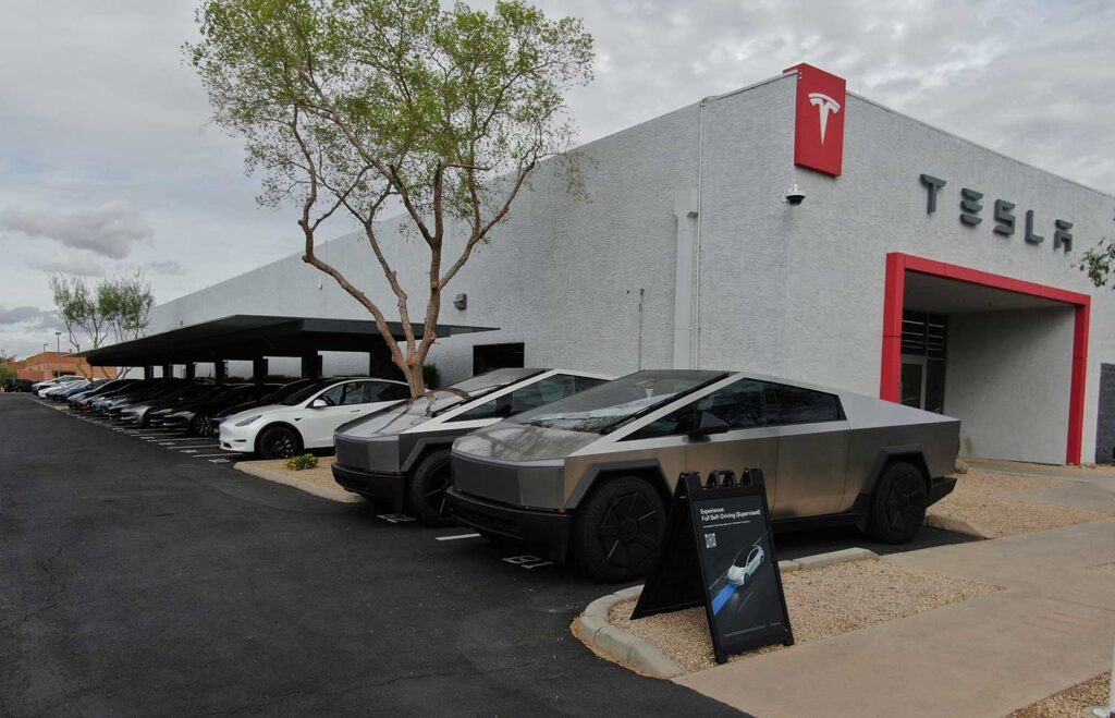 Tesla Dealership Shade Covered parking for car dealerships